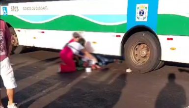 Imagem referente a Idoso fica em estado grave após ser atropelado por ônibus na saída do Terminal de Transbordo Oeste