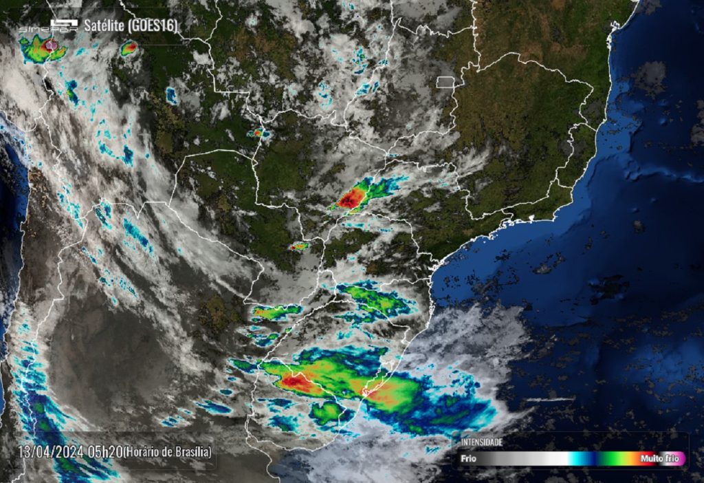 Previsão de sábado nublado com pancadas de chuva em Cascavel