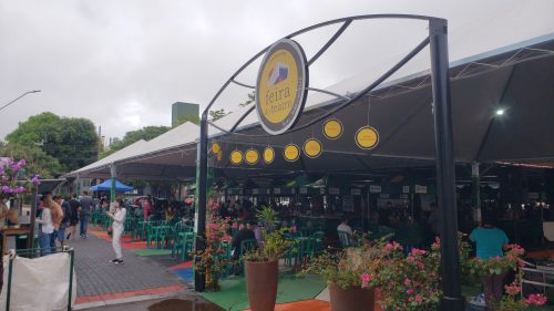 Imagem referente a Domingo de chuva também é dia de Feira do Teatro