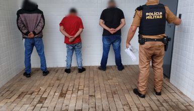 Imagem referente a Trio é preso após esfaquear adolescente em Corbélia: dois ainda estão foragidos