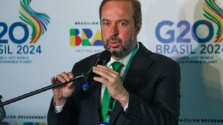 Brasil monitora impacto do conflito Irã x Israel no preço do petróleo