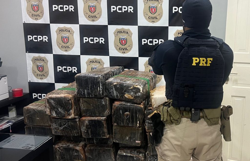 PRF apreende mais de 600 kg de maconha escondidos em carga de amortecedores em caminhão
