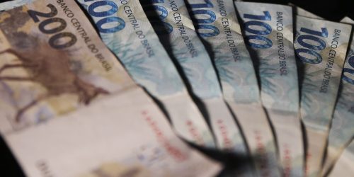 Mercado mantém otimismo com inflação e economia Imagem referente a Mercado mantém otimismo com inflação e economia