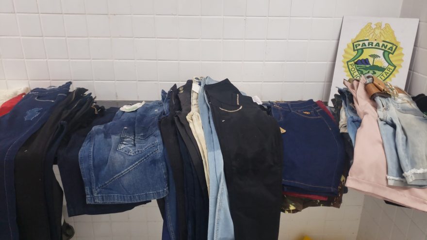 Polícia Militar recupera roupas furtadas e pede ajuda para identificar vítimas em Cascavel