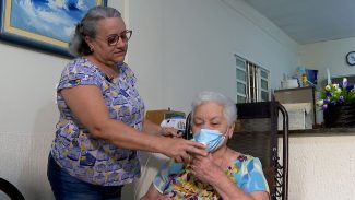 Trabalho invisível das mulheres é tema do Caminhos da Reportagem 