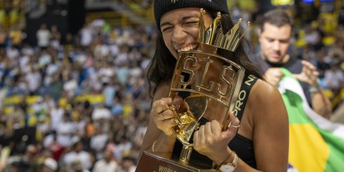 Imagem referente a Rayssa Leal conquista etapa da Liga Mundial de Street Skate