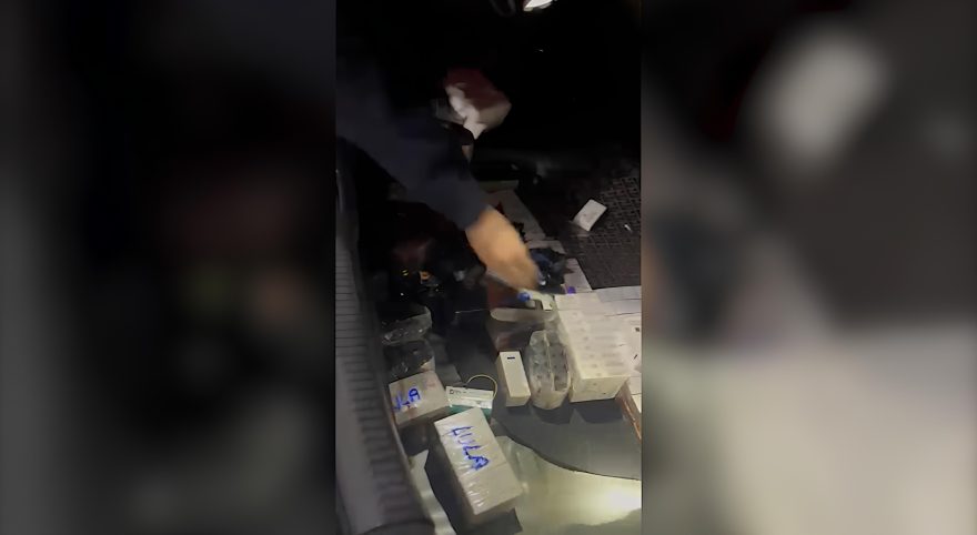PRF apreende vários frascos de anabolizantes, remédios de reposição hormonal e até “botox” em carro de luxo na BR-277