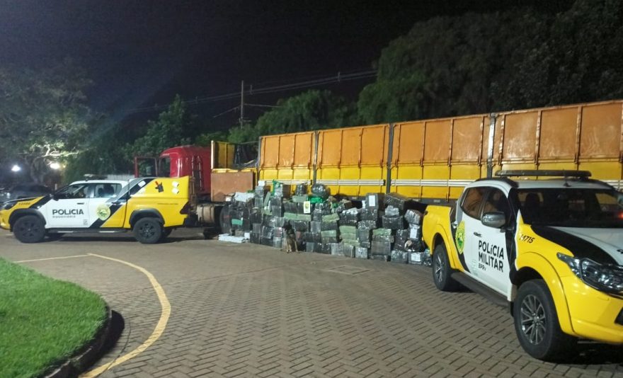 BPRv apreende caminhão carregado com mais de 2 toneladas de drogas em Maringá