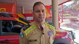 Capacete foi ejetado e vítima teve lesões gravíssimas, afirma oficial do Corpo de Bombeiros
