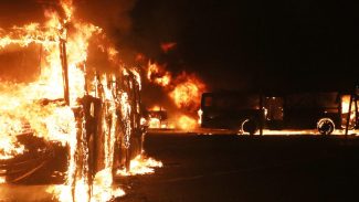 Rio de Janeiro tem mais de 2,8 mil ônibus vandalizados em um ano