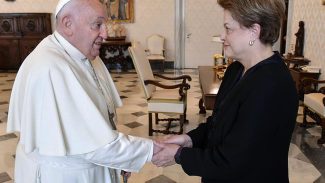 Papa Francisco recebe Dilma Rousseff no Vaticano