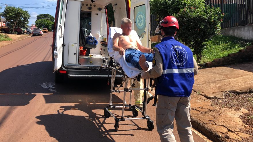 Homem fica ferido após cair de escada no Santa Cruz