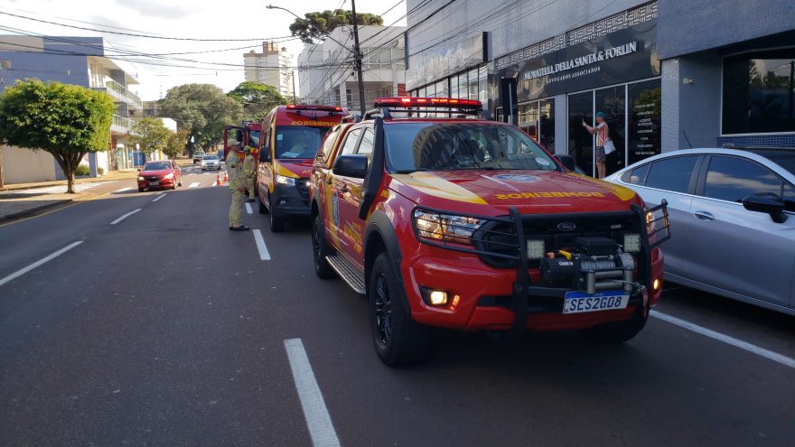 Mulher tenta cometer suicídio em apartamento no Centro