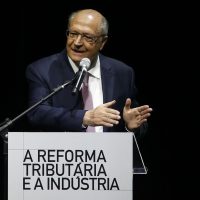 Imagem referente a Alckmin se diz entusiasta da reforma tributária e aponta benefícios