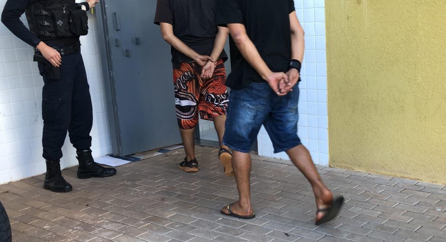 Em companhia de adolescente desaparecida, homens são presos