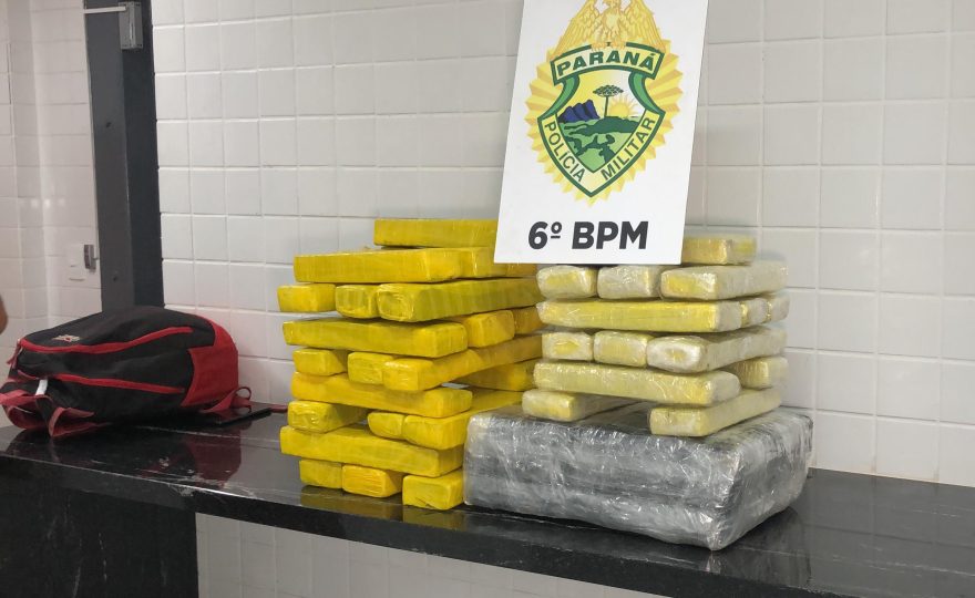 PM encontra 45 kg de maconha em ônibus de linha e duas passageiras são detidas em Cascavel