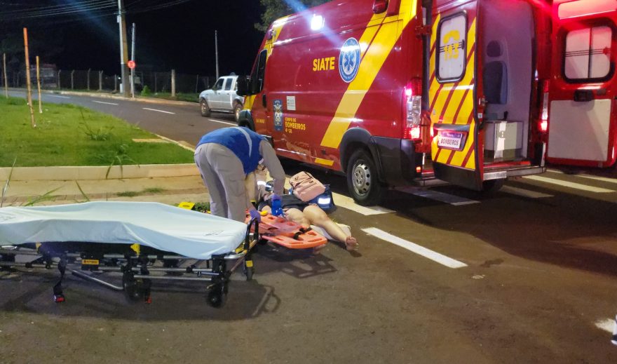 Mulher fica ferida em acidente de moto no Pacaembu