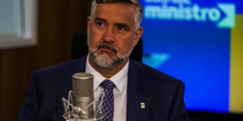 “Maior catástrofe meteorológica da história do RS”, diz ministro
