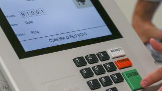 Prazo para emitir e regularizar título de eleitor termina dia 8