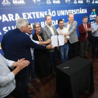 Imagem referente a Universidades estaduais e Itaipu assinam parceria para ações de extensão em sustentabilidade