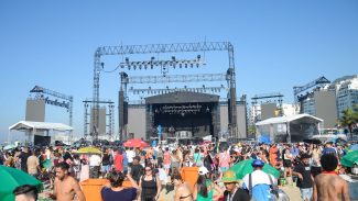 Fãs já se aglomeram em frente a palco do show da Madonna no Rio