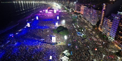 Imagem referente a Show de Madonna reúne 1,6 milhão de pessoas em Copacabana