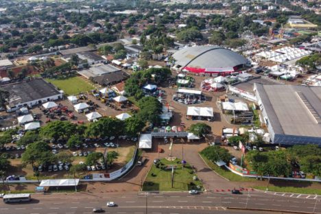 Agenda turística de maio tem Expoingá, blues em Antonina e festas do pinhão e cachaça