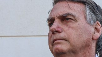 Bolsonaro é levado a SP para tratar erisipela e obstrução intestinal