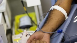 Hemocentro de Porto Alegre pede que doador de sangue faça agendamento