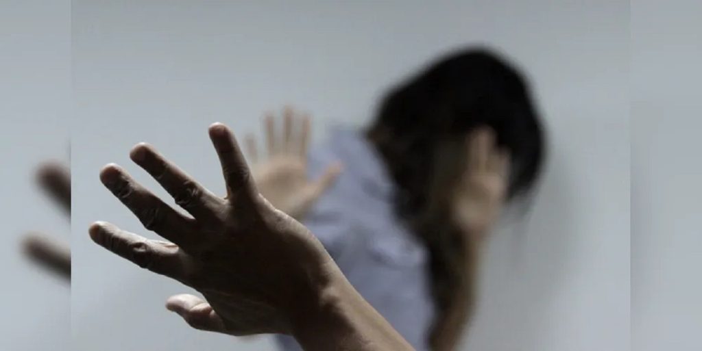 Mulher é vítima de tentativa de estupro em campus da UEPG Mulher é vítima de tentativa de estupro em campus da UEPG