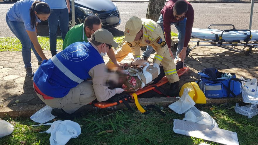 Idosa quebra o braço em acidente no Bairro Parque São Paulo