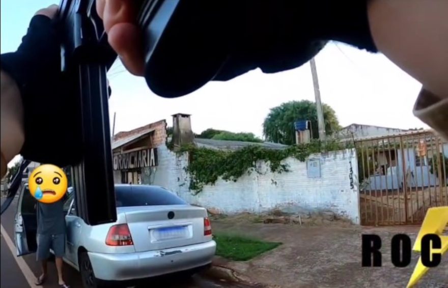 Vídeo mostra abordagem da ROCAM que culminou na apreensão de arma de fogo