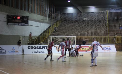 Imagem referente a 8×1: Veja os gols do massacre sofrido pelo Cascavel Futsal contra o Campo Mourão