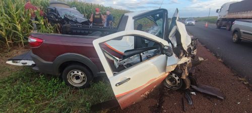 Morador de Cascavel se envolve em forte colisão frontal na PR-317 Imagem referente a Morador de Cascavel se envolve em forte colisão frontal na PR-317