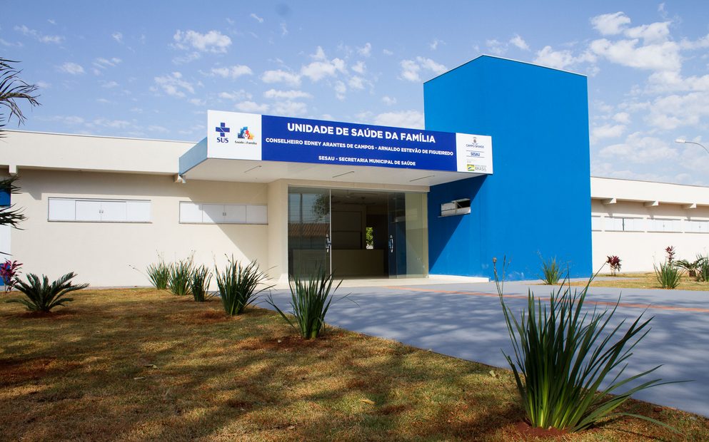 Paciente bate em funcionária de posto de saúde alegando demora no atendimento