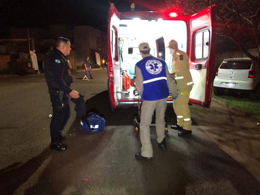 Homem fica ferido após queda de moto no Bairro Morumbi