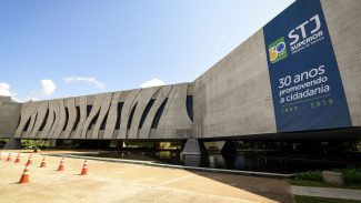 STJ autoriza faculdade a cobrar mensalidade maior de alunos calouros