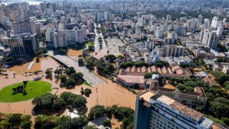 Chuvas diminuem no RS, mas frio intenso e elevação do Guaíba preocupam