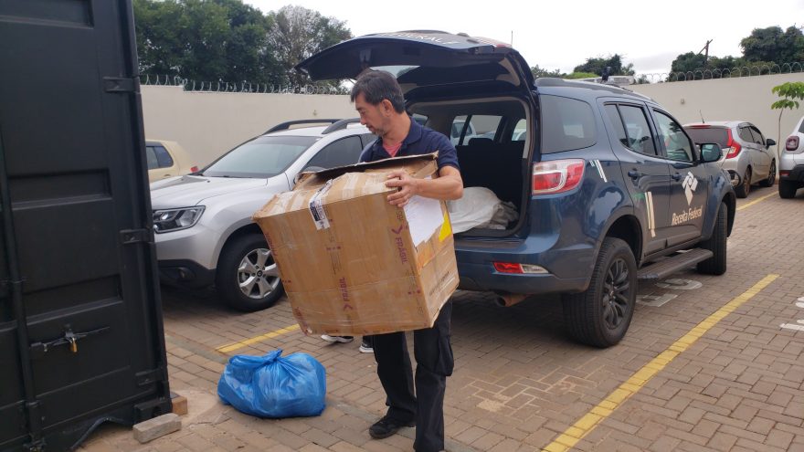 Maconha que sairia de Cascavel para SP é apreendia pela Receita Federal no centro de distribuição dos Correios