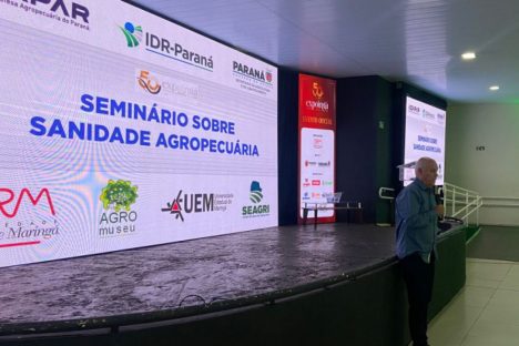Com iniciativas pioneiras e apoio das indústrias, Paraná reforça controle do greening