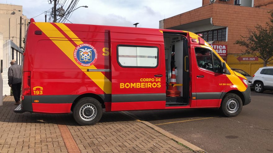 Idosa é socorrida pelo Siate após sofrer queda no Centro