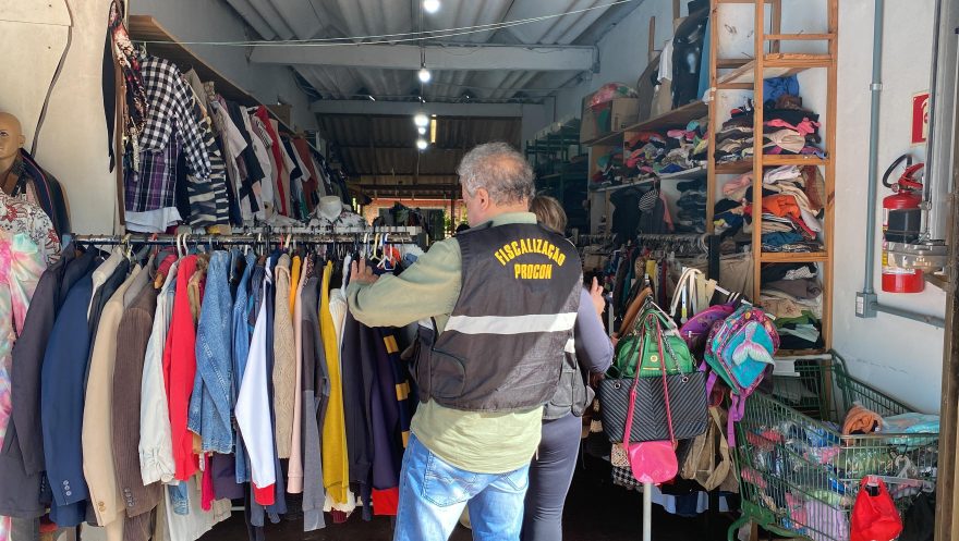 Preço Justo: Procon vistoria brechós e combate abusos em Cascavel
