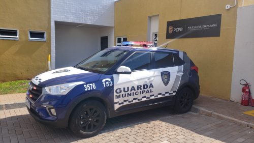 Ao avistar coordenador do Centro POP na Praça da Bíblia, morador de rua ameaça servidor e é detido Imagem referente a Ao avistar coordenador do Centro POP na Praça da Bíblia, morador de rua ameaça servidor e é detido