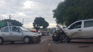 Motorista embriagado causa acidente de trânsito na Rua Souza Naves