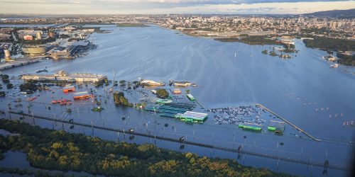 Imagem referente a Ônibus passa a ligar aeroporto de Florianópolis a Porto Alegre