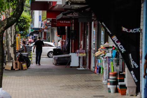 Imagem referente a Pequenos negócios regionais terão preferência nas compras públicas do Paraná