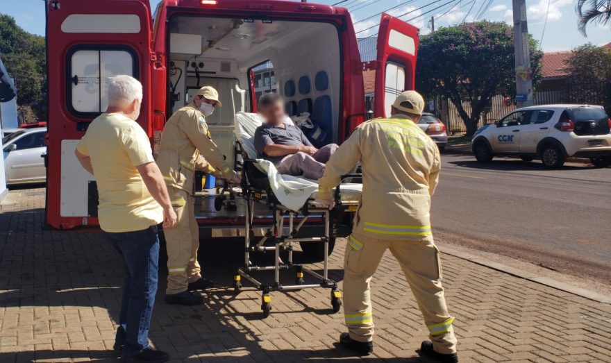 Vítima de atropelamento é socorrida pelo Siate no Parque São Paulo