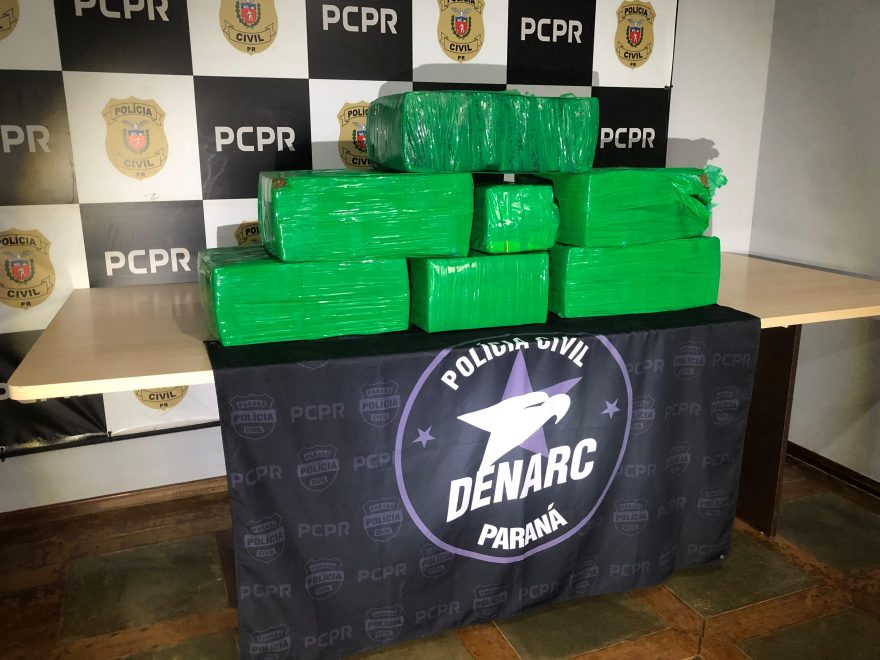 Denarc Cascavel apreende mais de 150 Kg de maconha em carro roubado