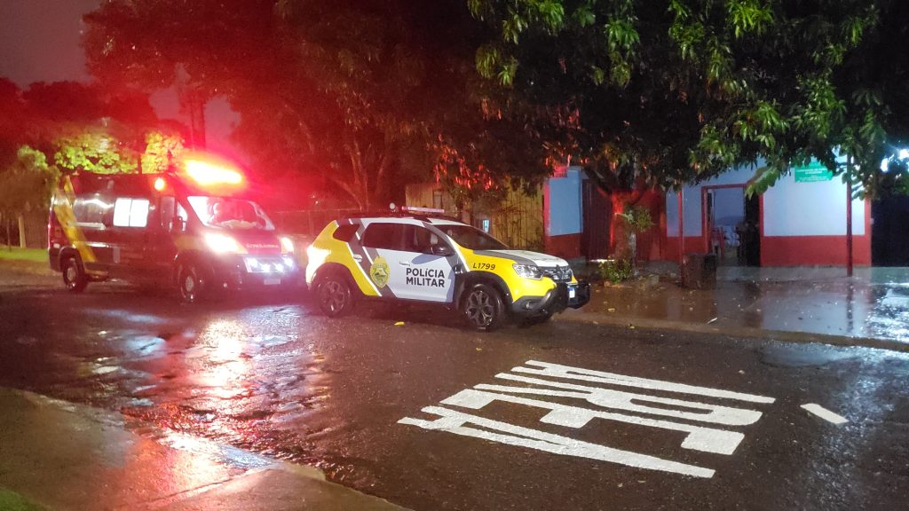 Briga entre vizinhos termina com homem esfaqueado no Alto Alegre