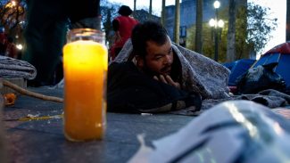 Tendas vão atender e acolher população de rua durante o frio em SP